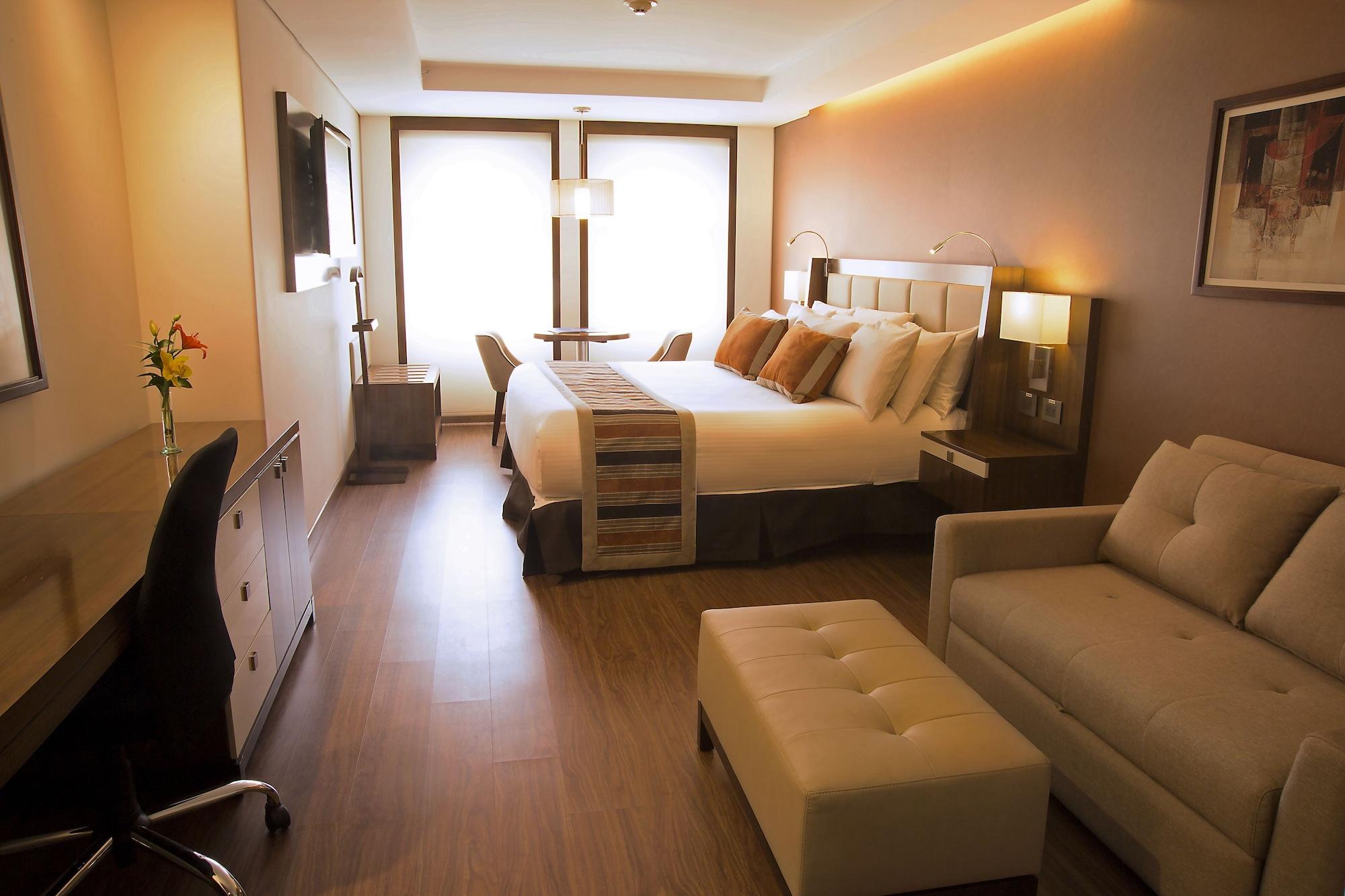 Hotel Dann Carlton Bogota Ngoại thất bức ảnh A typical studio apartment