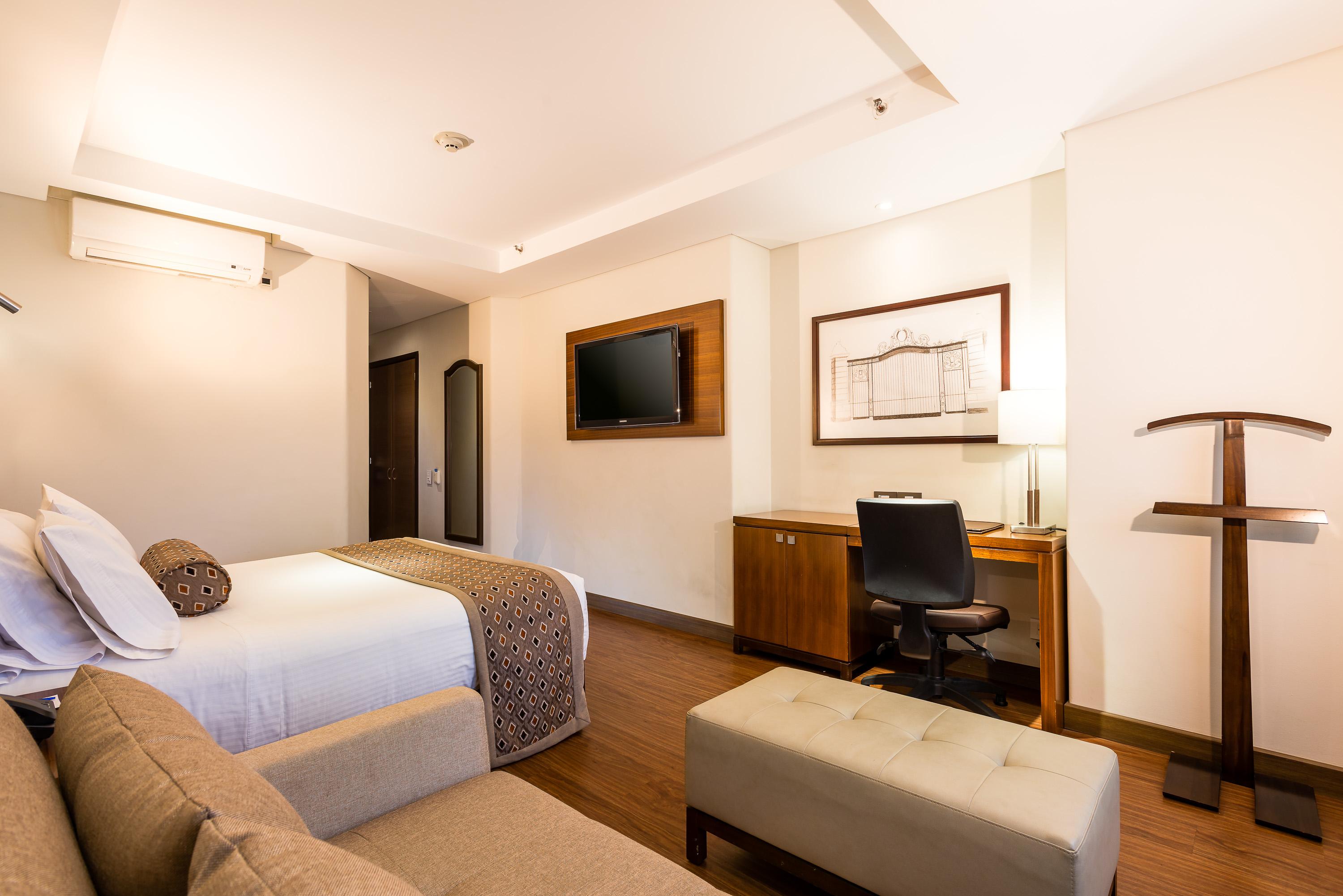 Hotel Dann Carlton Bogota Ngoại thất bức ảnh A room at the hotel